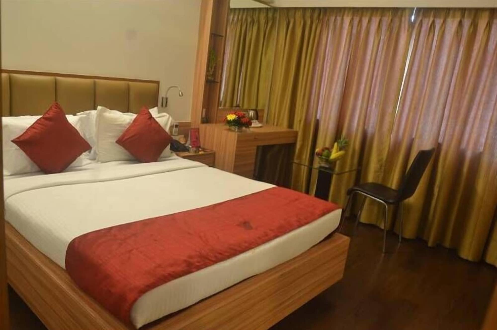 Hotel Plaza Mumbai Exteriör bild